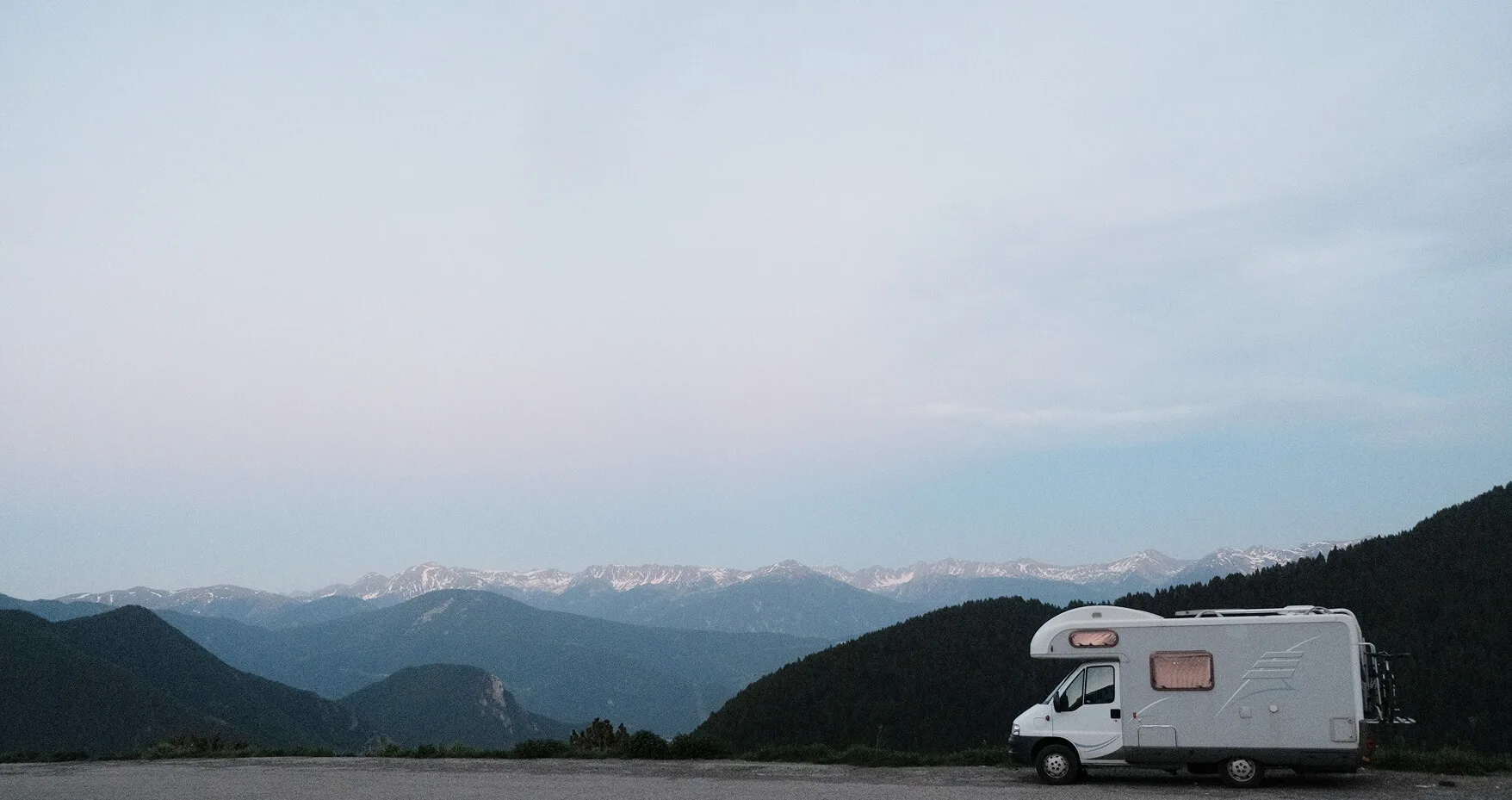 Digital nomad als webdesigner — werken vanuit een camper (en andere plekken)